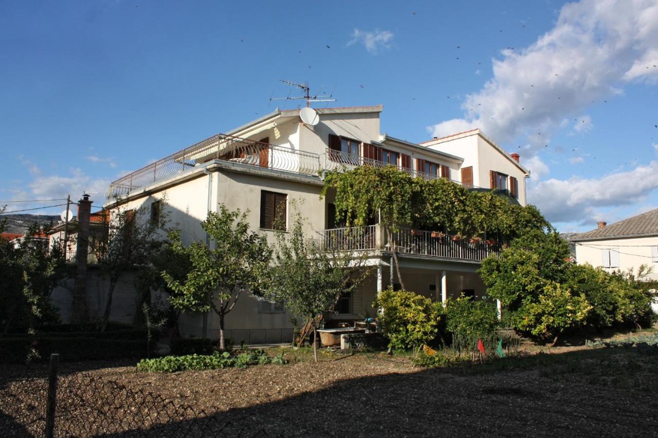 Apartments With A Parking Space Kastel Stafilic, Kastela - 5219 Extérieur photo