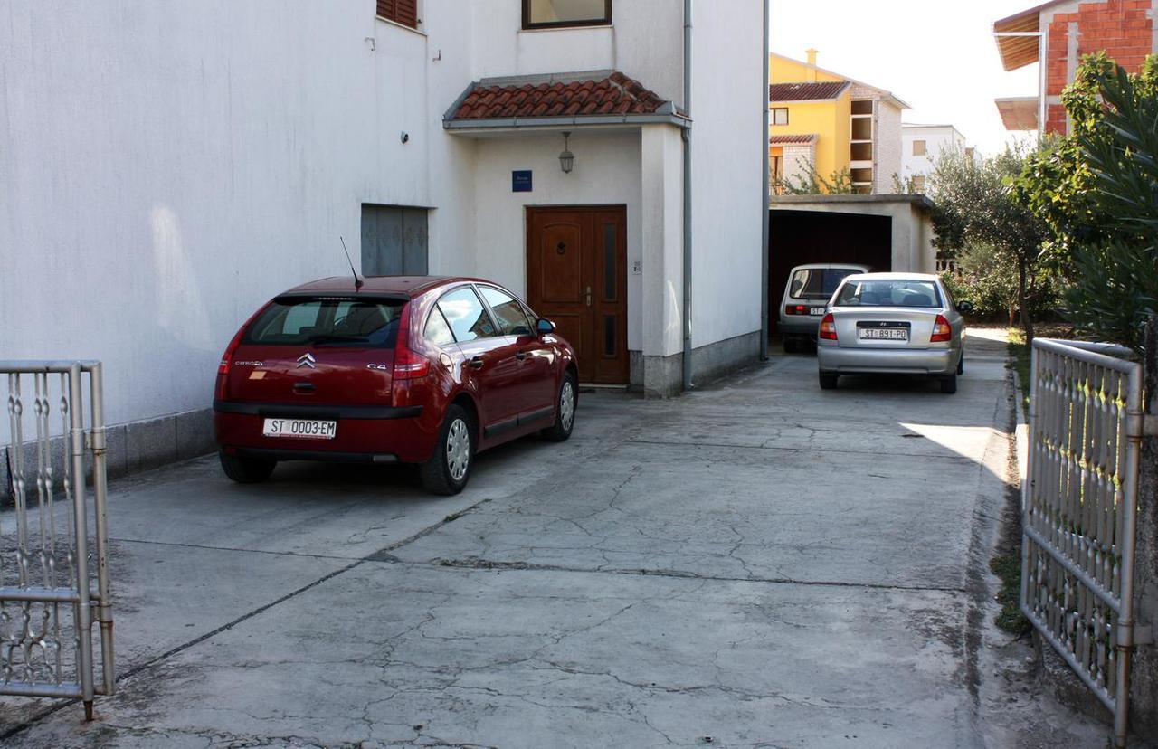 Apartments With A Parking Space Kastel Stafilic, Kastela - 5219 Extérieur photo